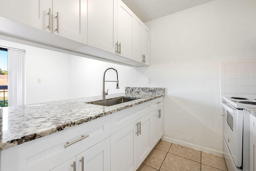 Laurels At Sherwood Condo - Residential Lease