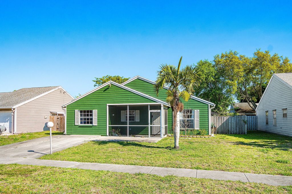 Photo of 7883 Blackwood Lane, Lake Worth, FL 33467 (MLS # B26006762)