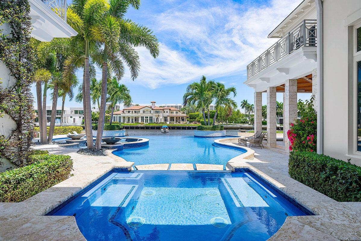 ROYAL PALM YACHT & COUNTR - Residential