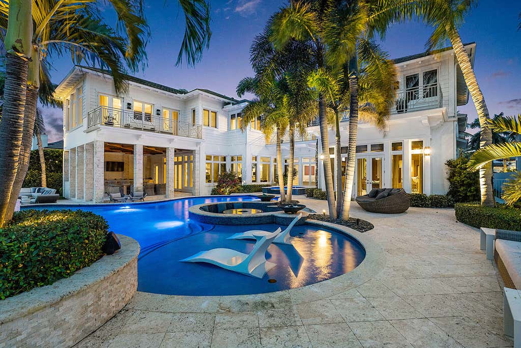 Photo of 1964 Royal Palm Way, Boca Raton, FL 33432 (MLS # R10909034)