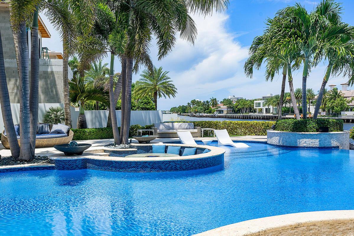 ROYAL PALM YACHT & COUNTR - Residential