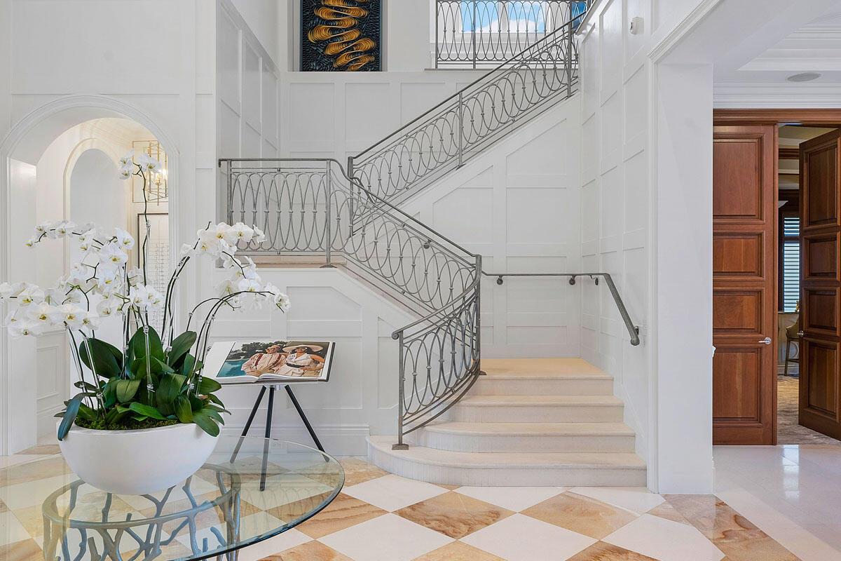 ROYAL PALM YACHT & COUNTR - Residential