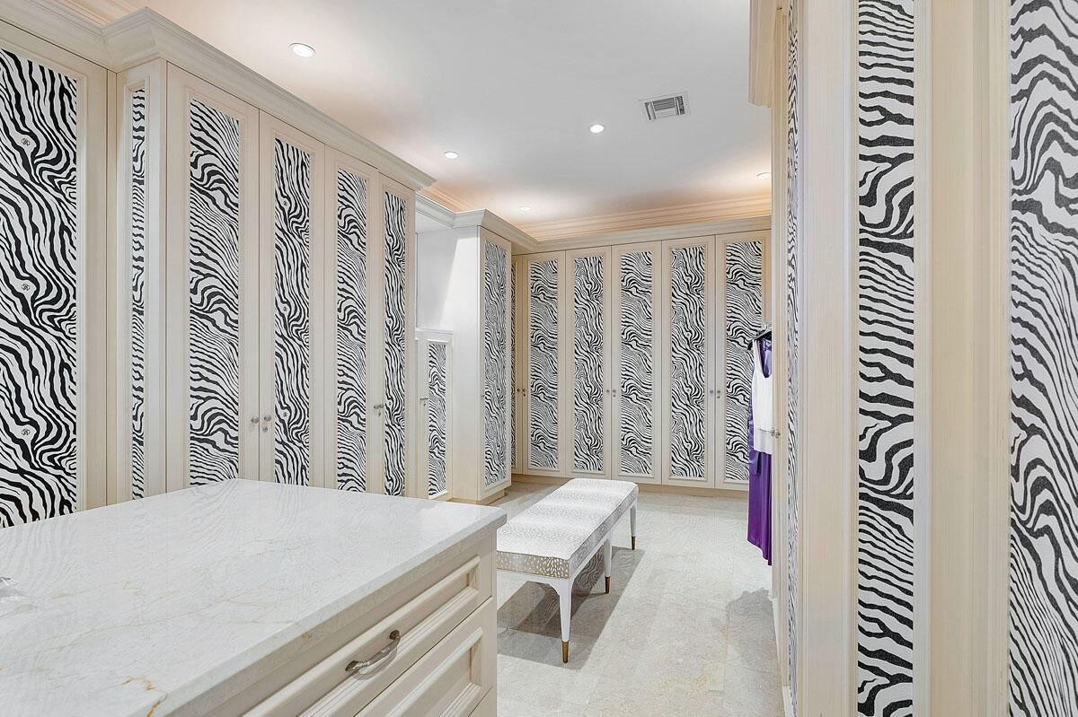 ROYAL PALM YACHT & COUNTR - Residential