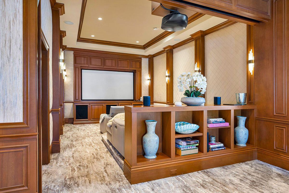 ROYAL PALM YACHT & COUNTR - Residential