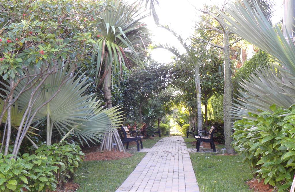 JUPITER INLET COLONY - Residential