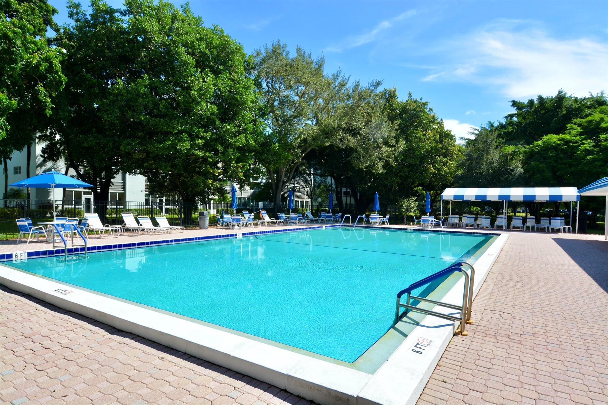 PORTOFINO VILLAGE 1-E CON - Residential