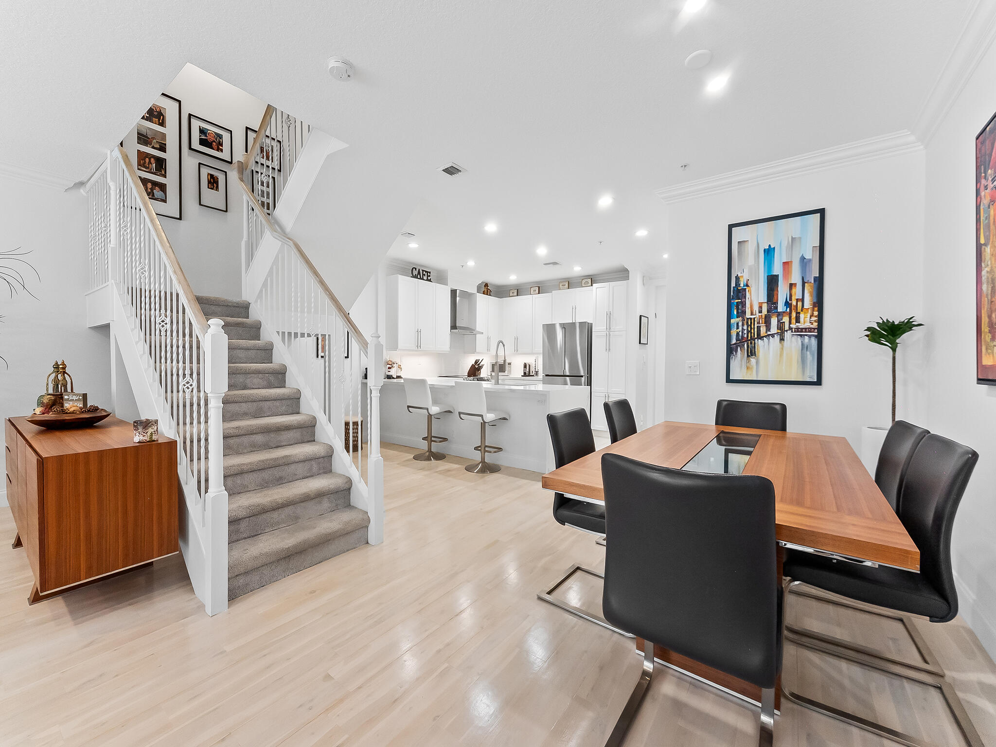 1806 NE 26th Avenue, Fort Lauderdale, FL, 33305/$1,625,000 4 1806 NE 26th Avenue