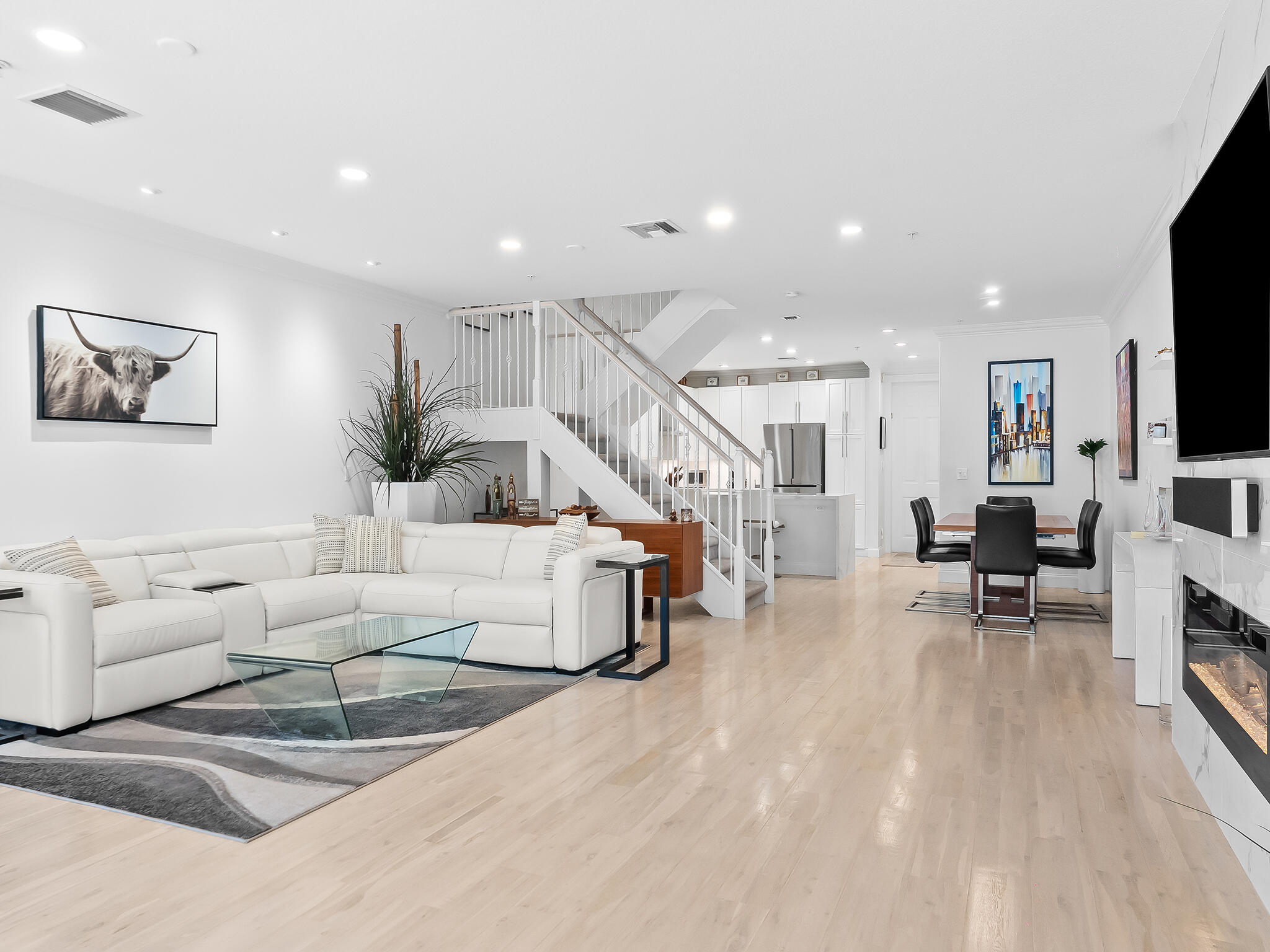 1806 NE 26th Avenue, Fort Lauderdale, FL, 33305/$1,625,000 1 1806 NE 26th Avenue