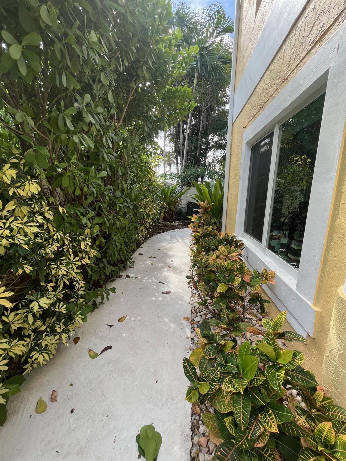 Deerfield Beach 4-4 B - Residential Lease