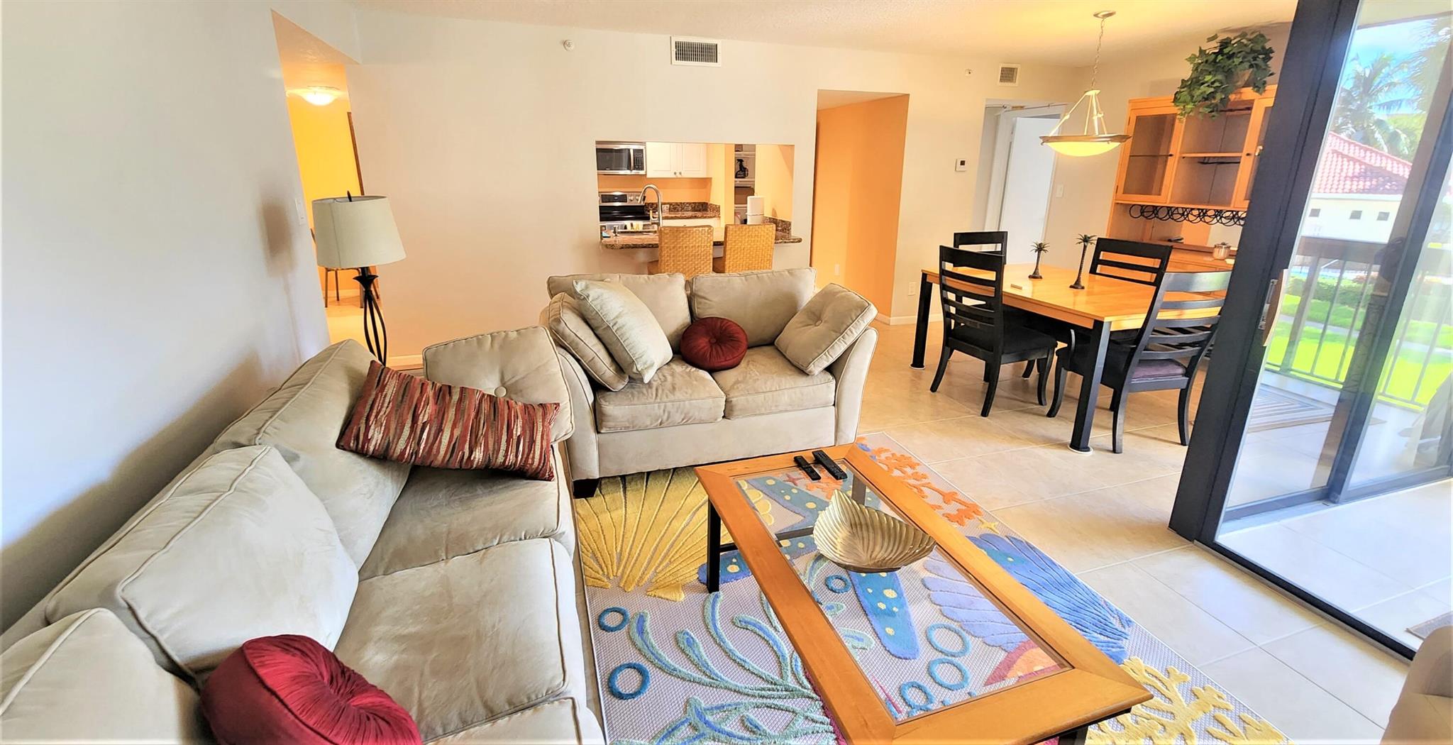 LAKESIDE CONDO - Residential Lease