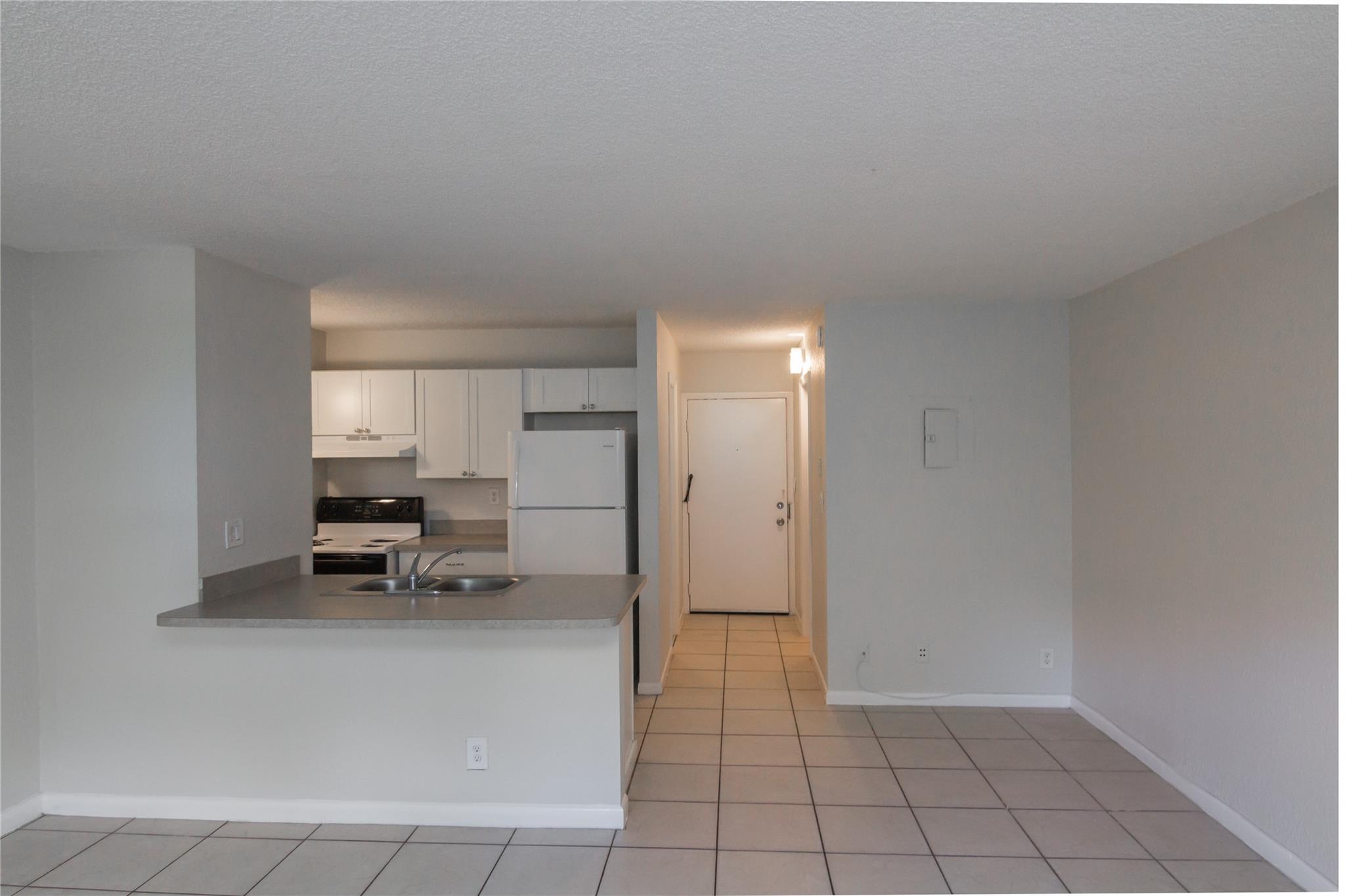 Coral Spgs Tower Club II - Residential Lease