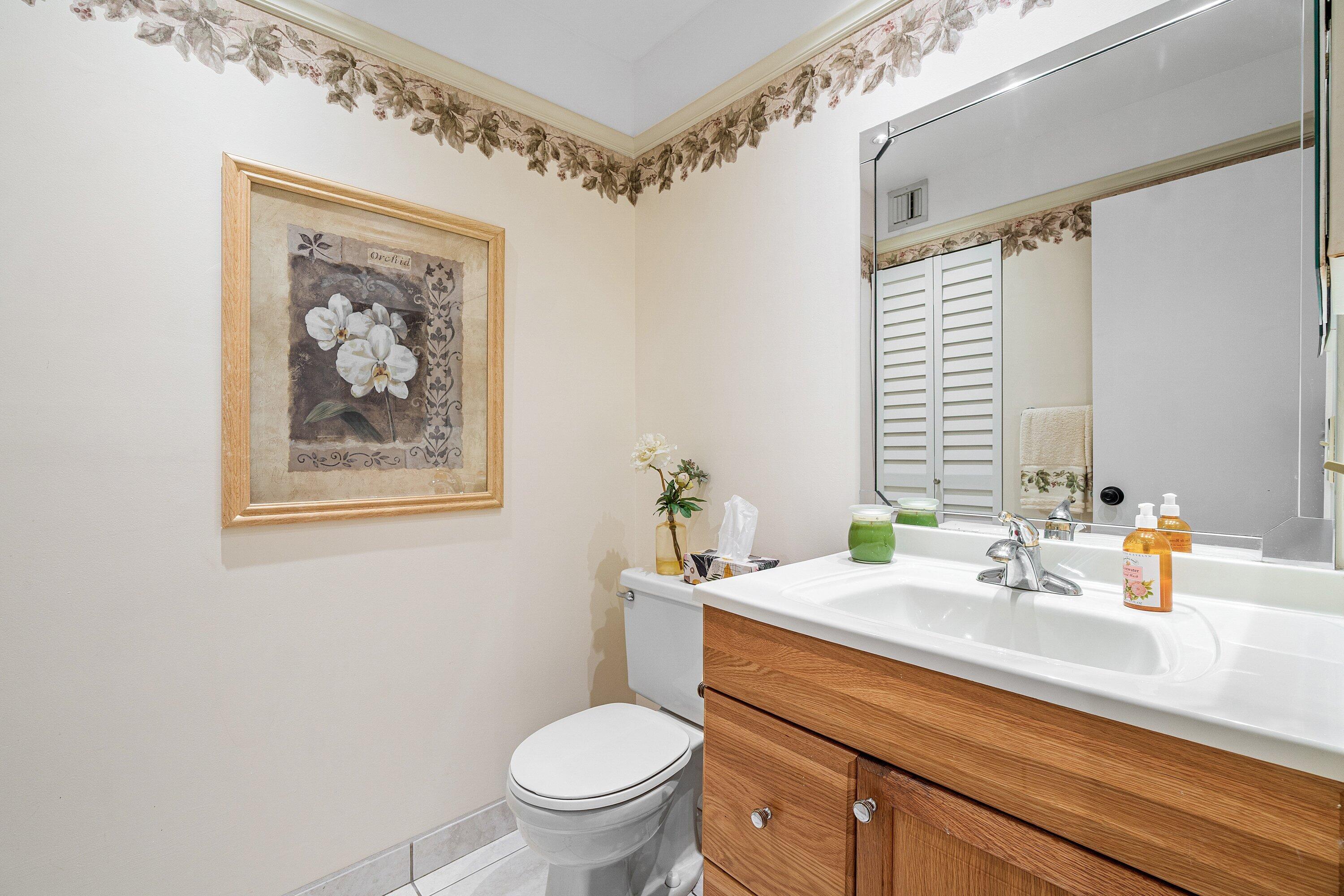 KINGS POINT CAPRI CONDOS - Residential