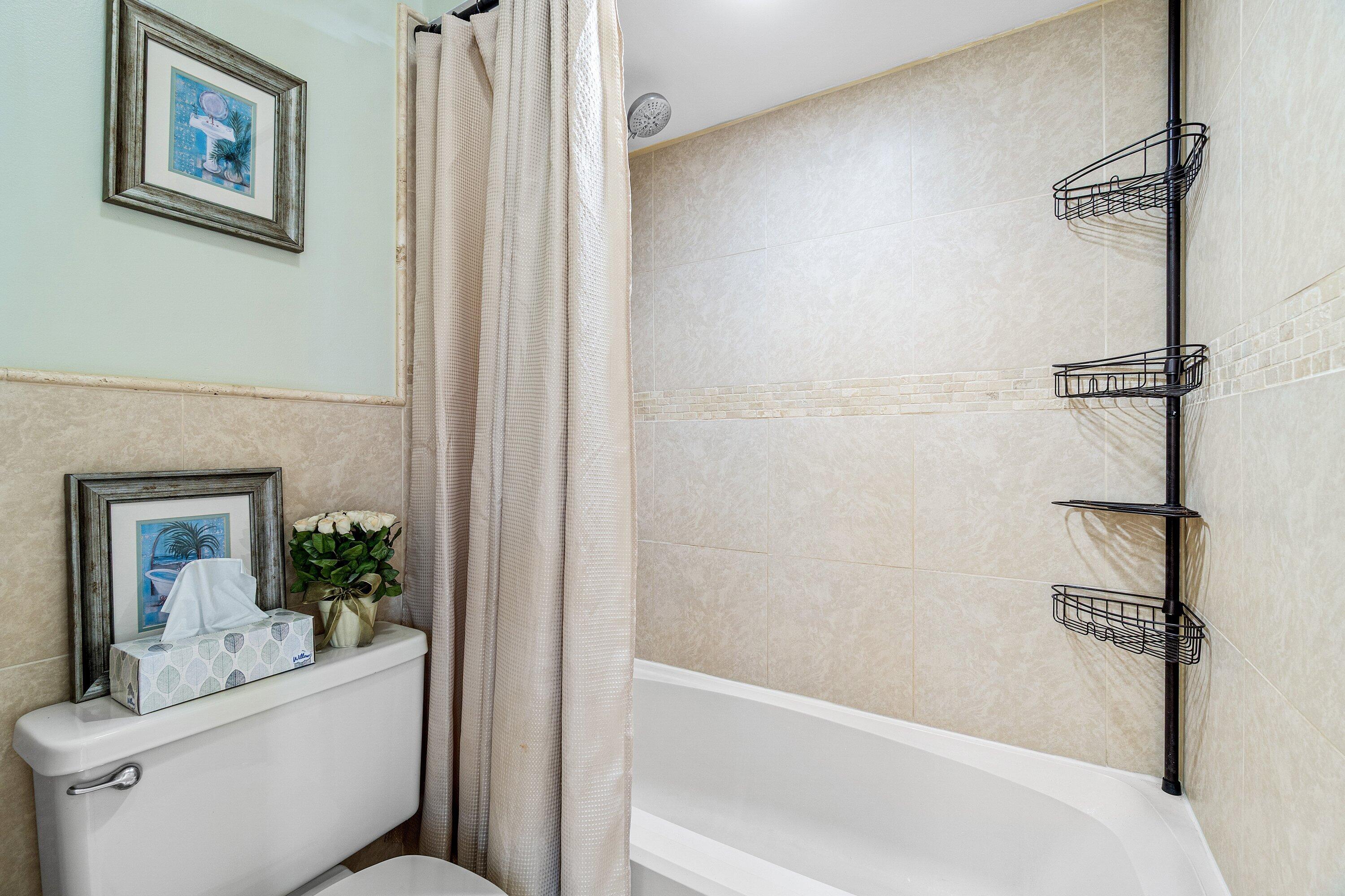 KINGS POINT CAPRI CONDOS - Residential