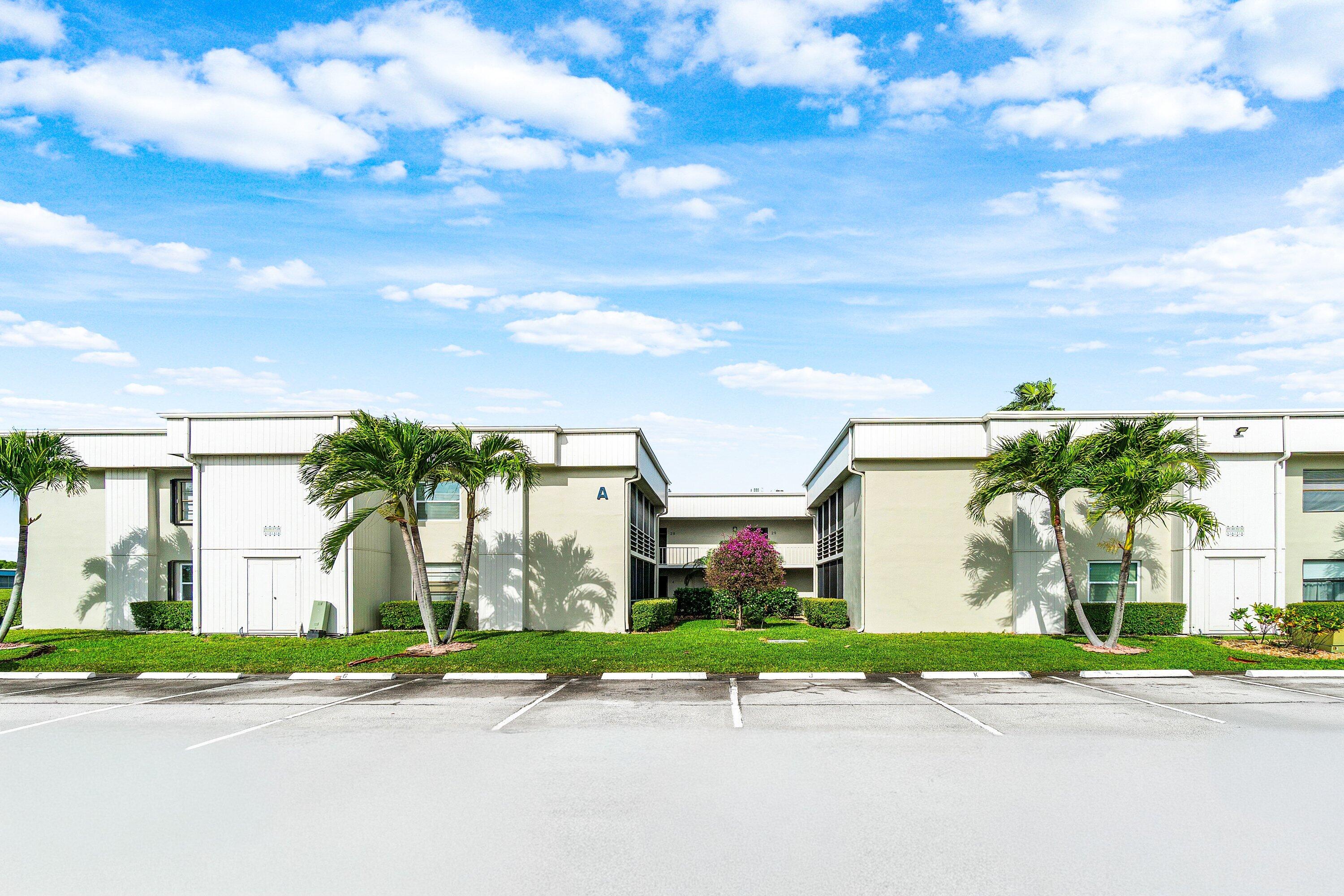 KINGS POINT CAPRI CONDOS - Residential