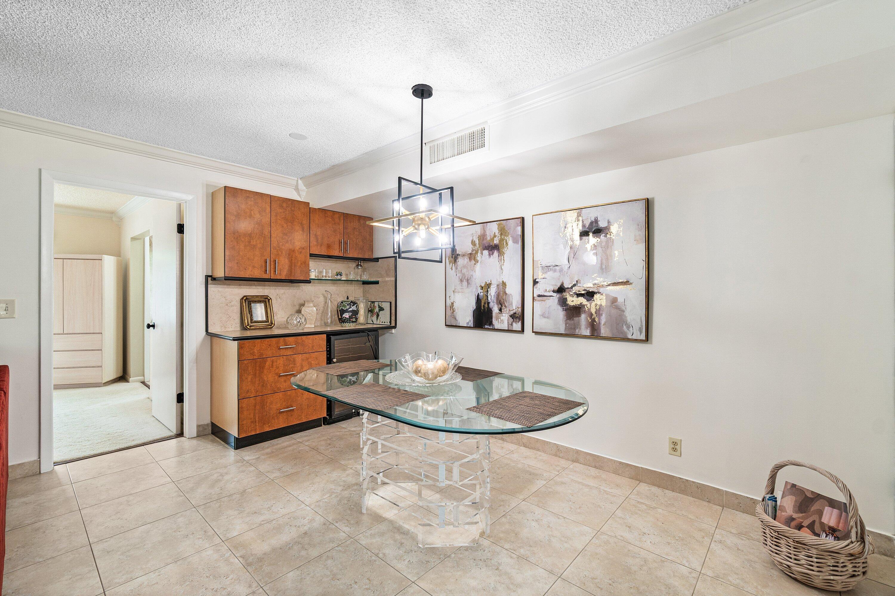 KINGS POINT CAPRI CONDOS - Residential