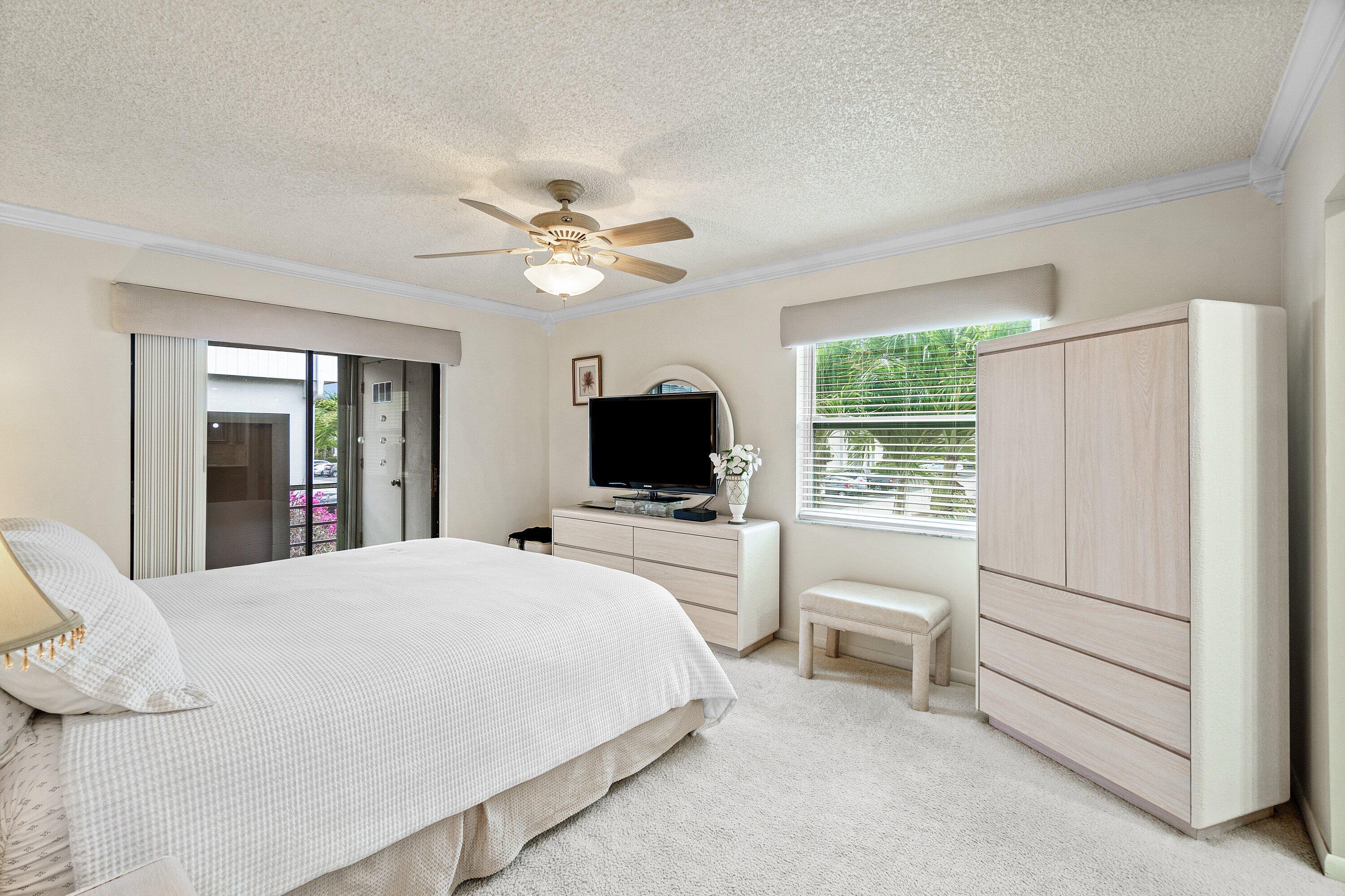 KINGS POINT CAPRI CONDOS - Residential