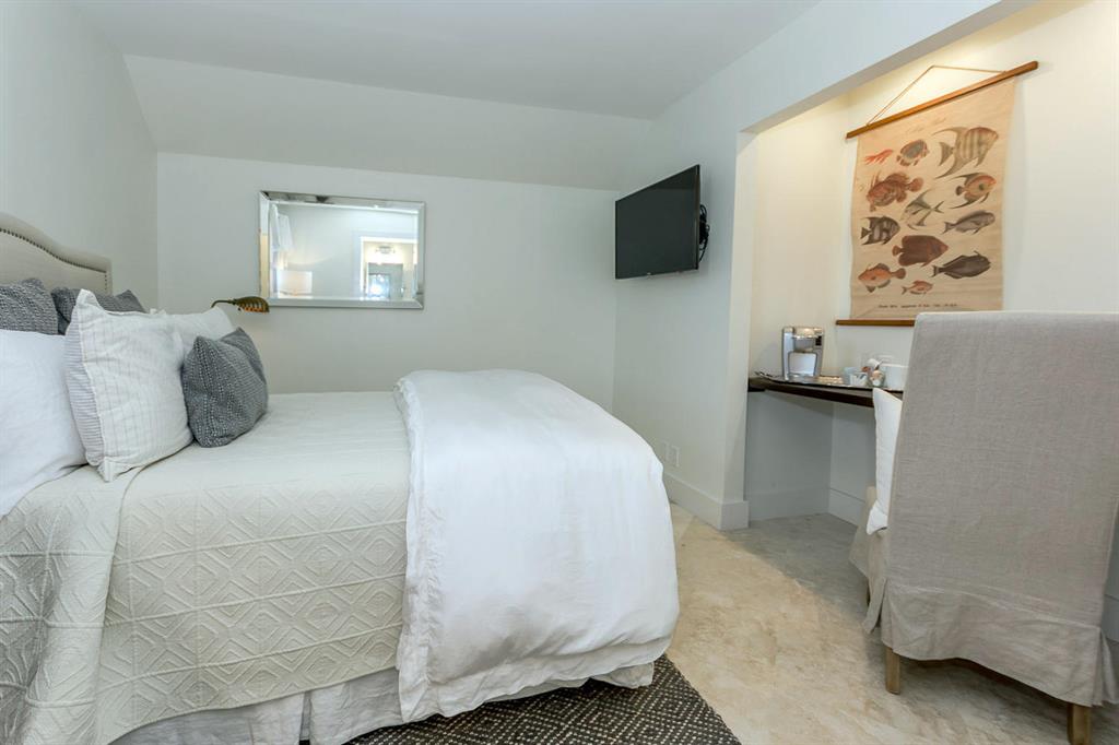 MARINERS KEY - Residential