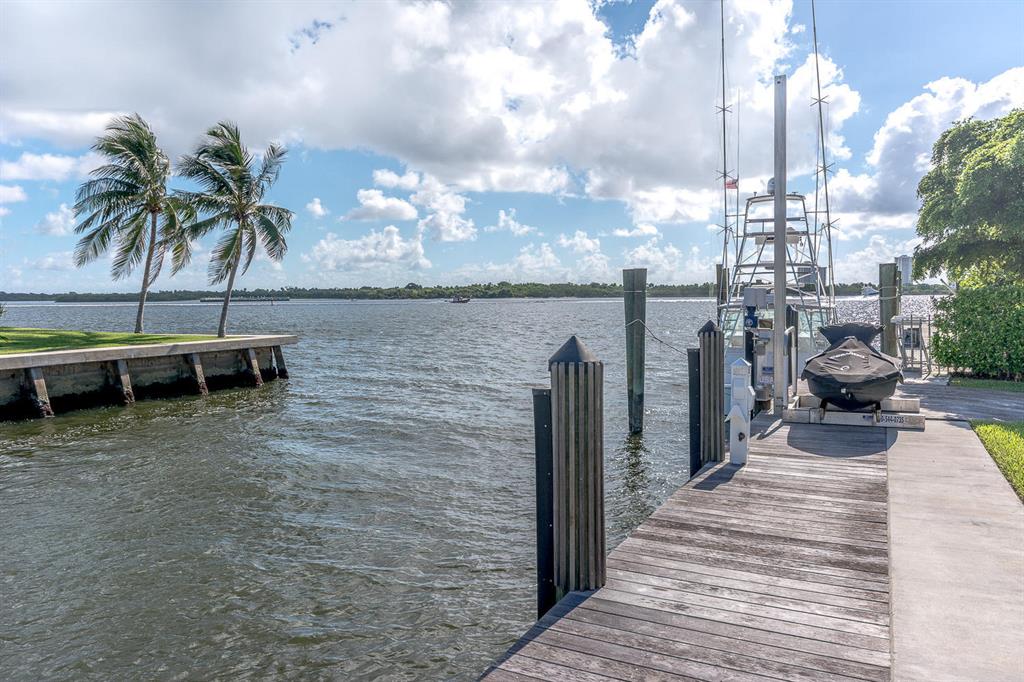 MARINERS KEY - Residential