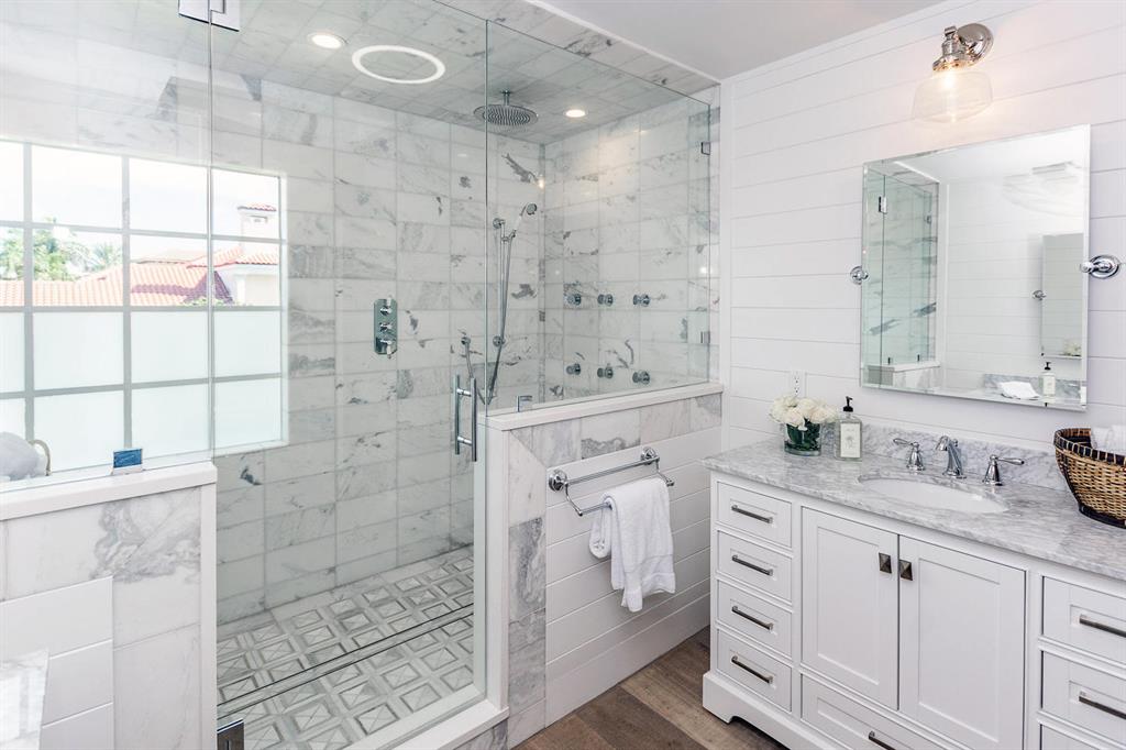 MARINERS KEY - Residential