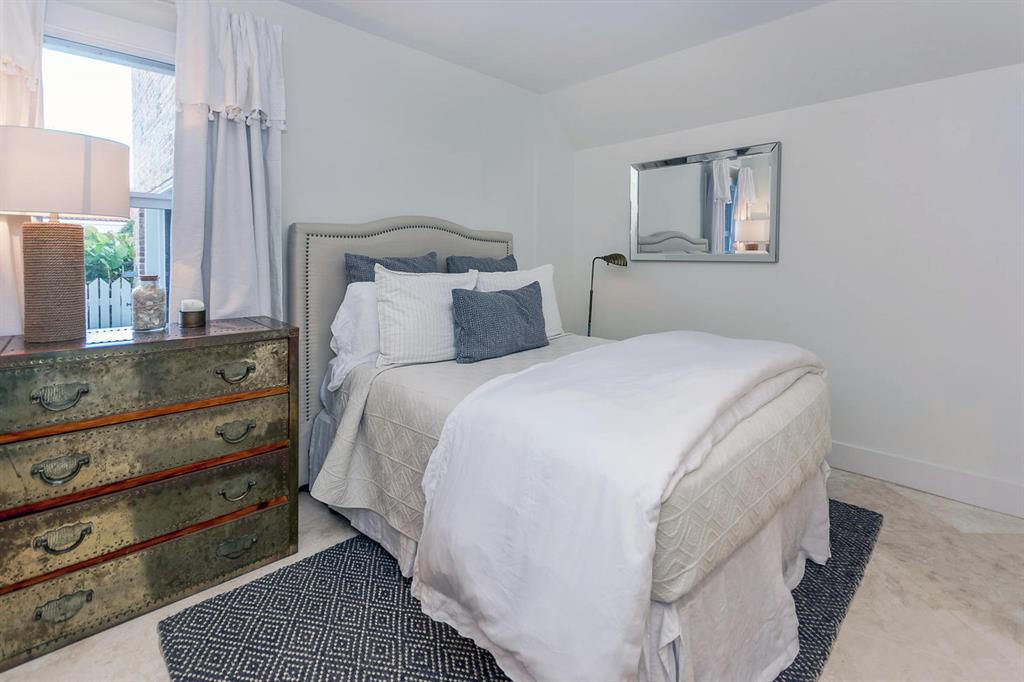 MARINERS KEY - Residential