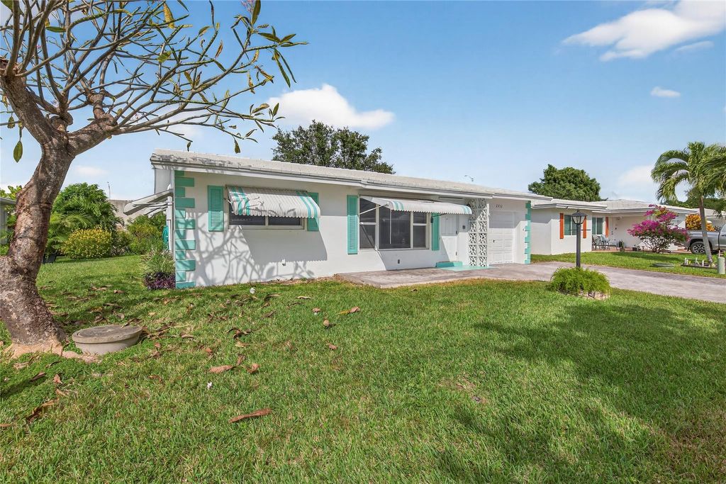 Photo of 2711 NW 4th Avenue, Pompano Beach, FL 33064 (MLS # F10533304)