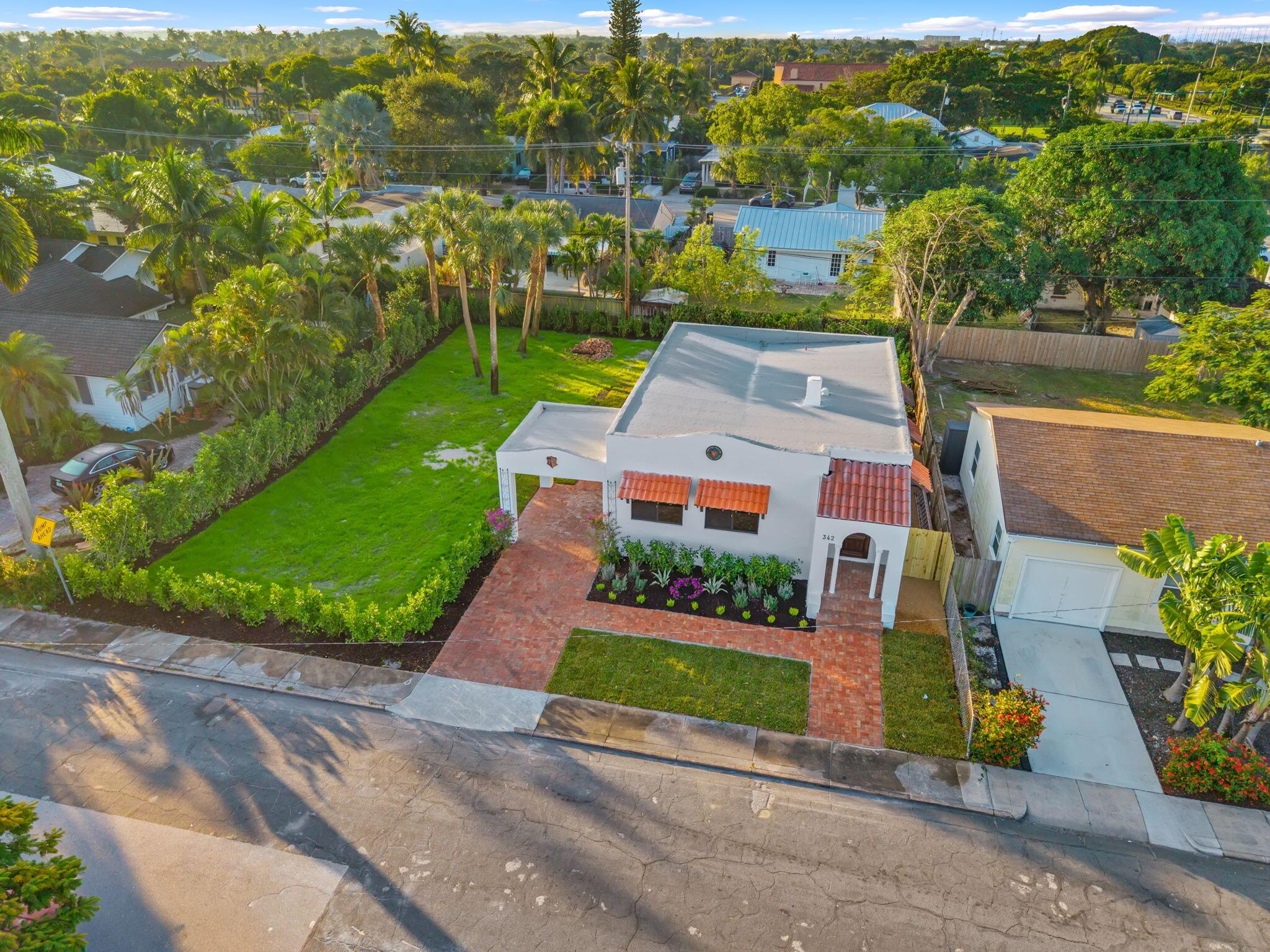 ESTATES OF SOUTH PALM BEA - Residential