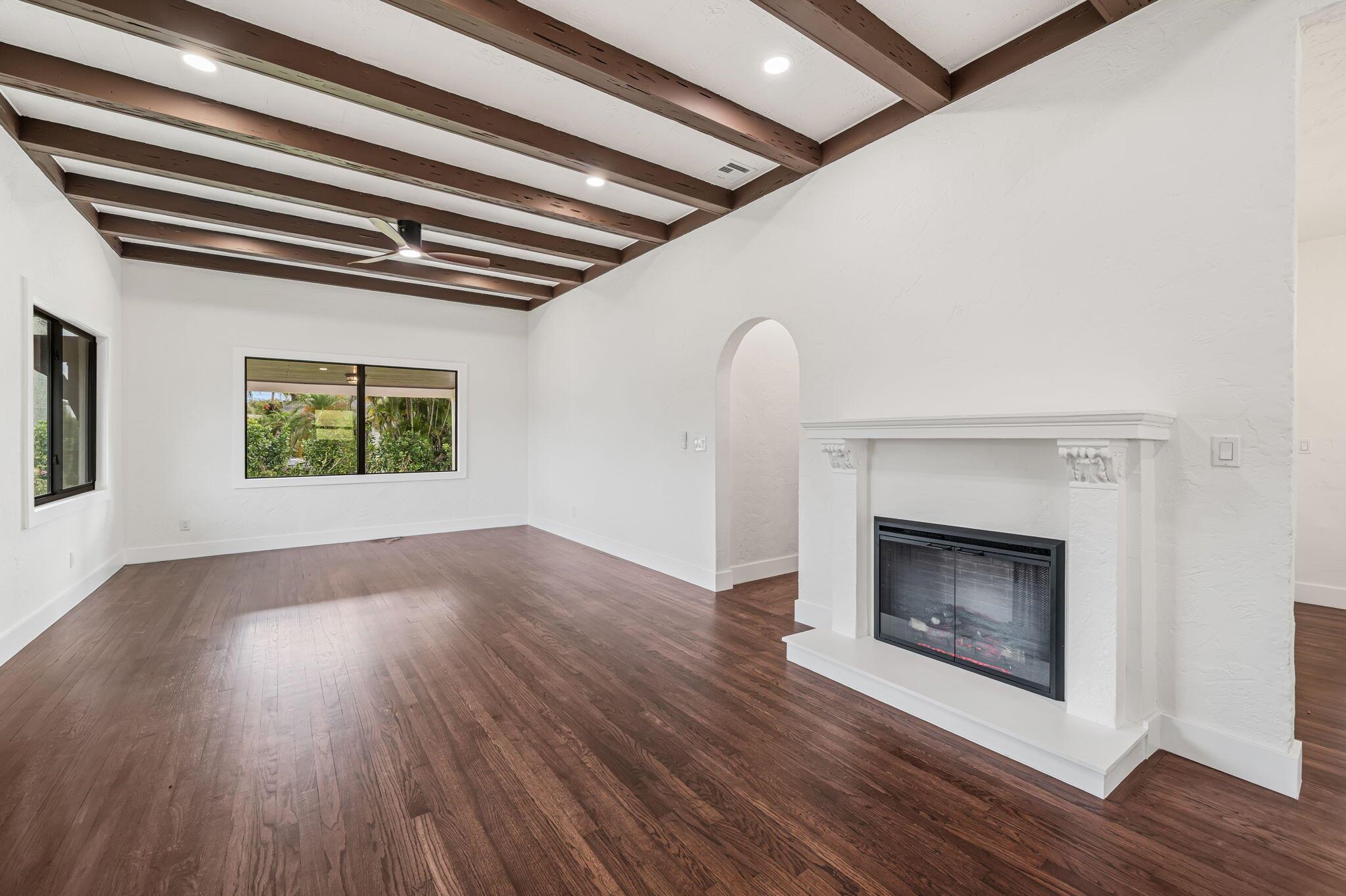 ESTATES OF SOUTH PALM BEA - Residential