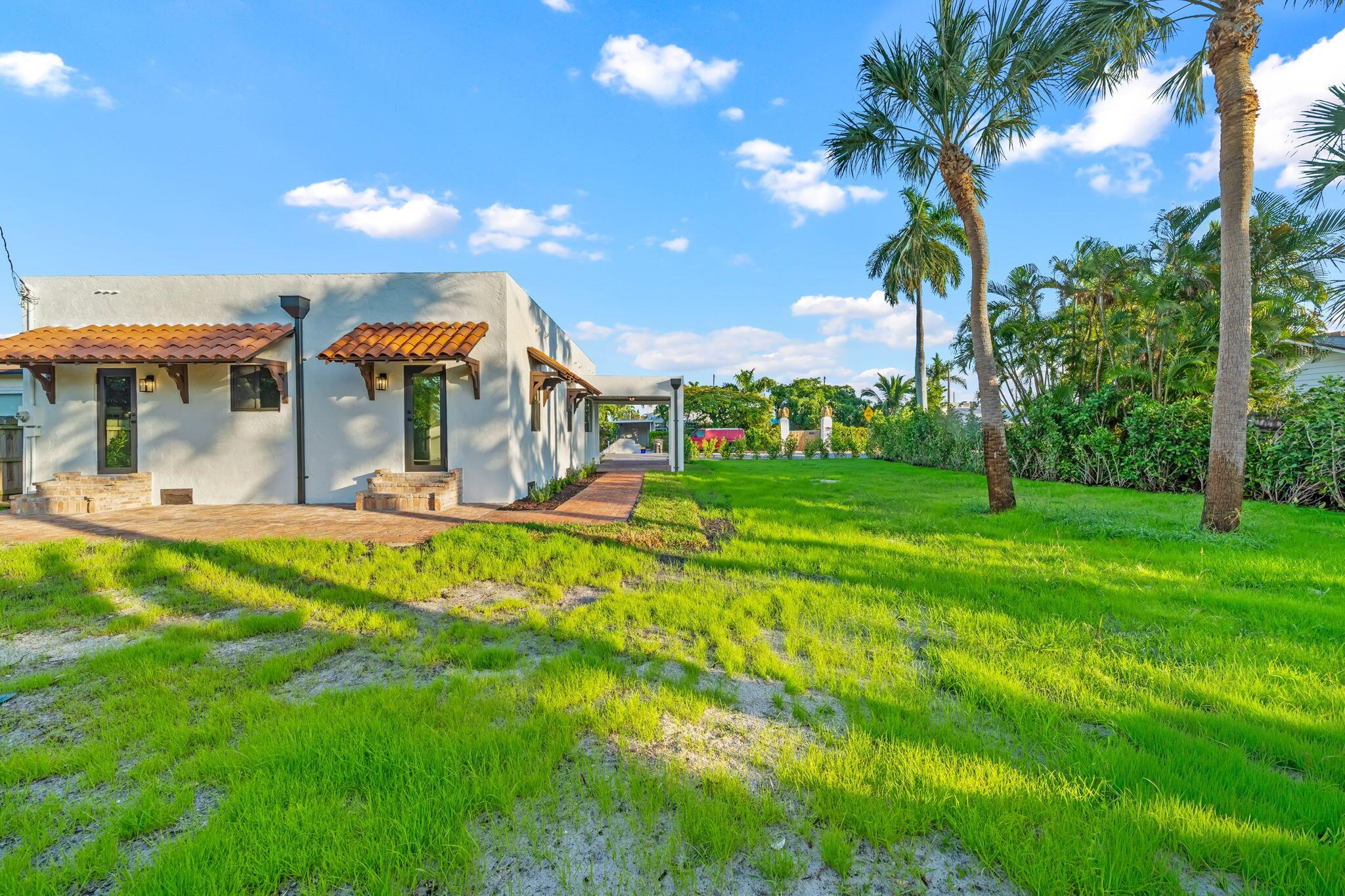 ESTATES OF SOUTH PALM BEA - Residential