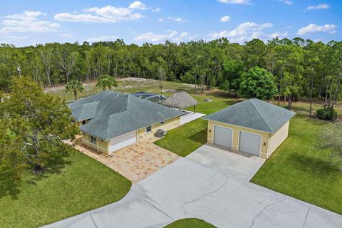 A home in Loxahatchee