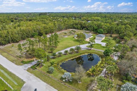 A home in Loxahatchee