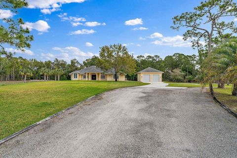 A home in Loxahatchee