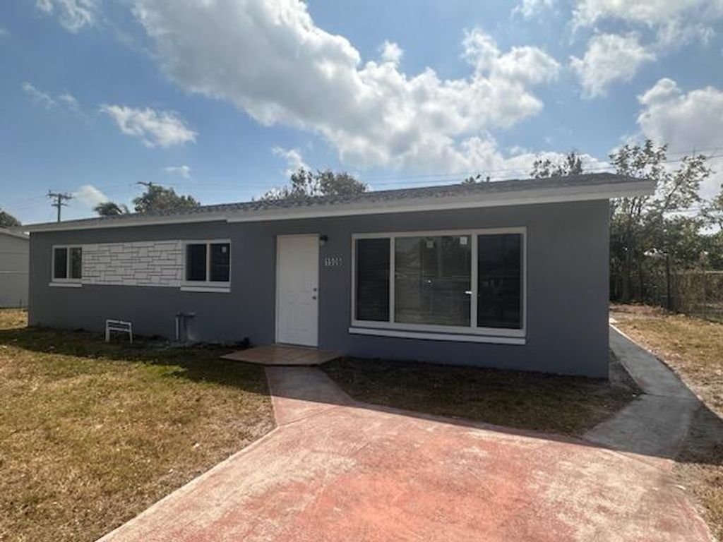 Photo of 1506 Palm Beach Lakes Boulevard, West Palm Beach, FL 33401 (MLS # R11073246)
