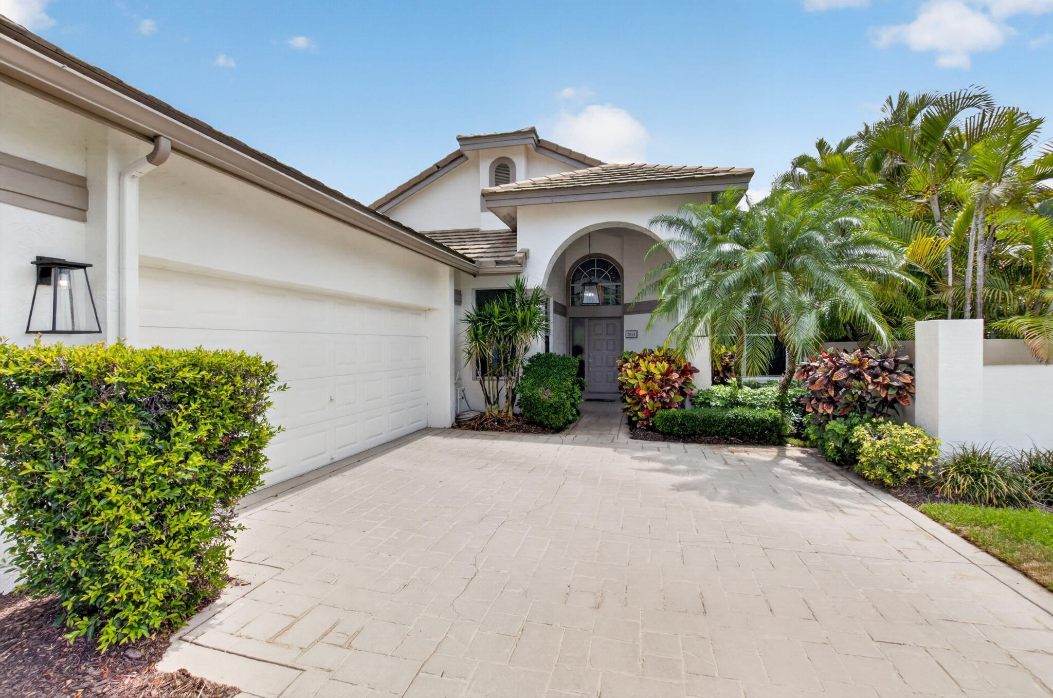 WHISPER TRACE - Residential