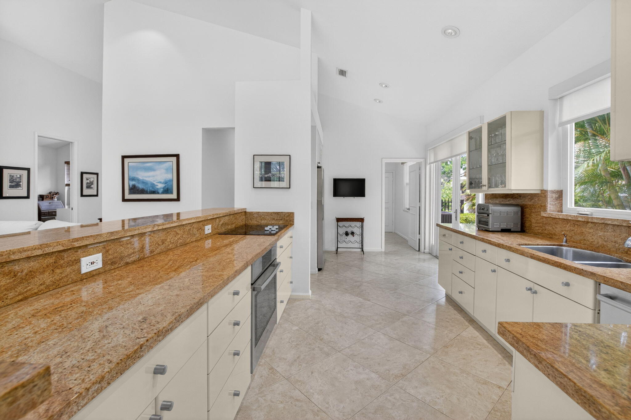 WHISPER TRACE - Residential