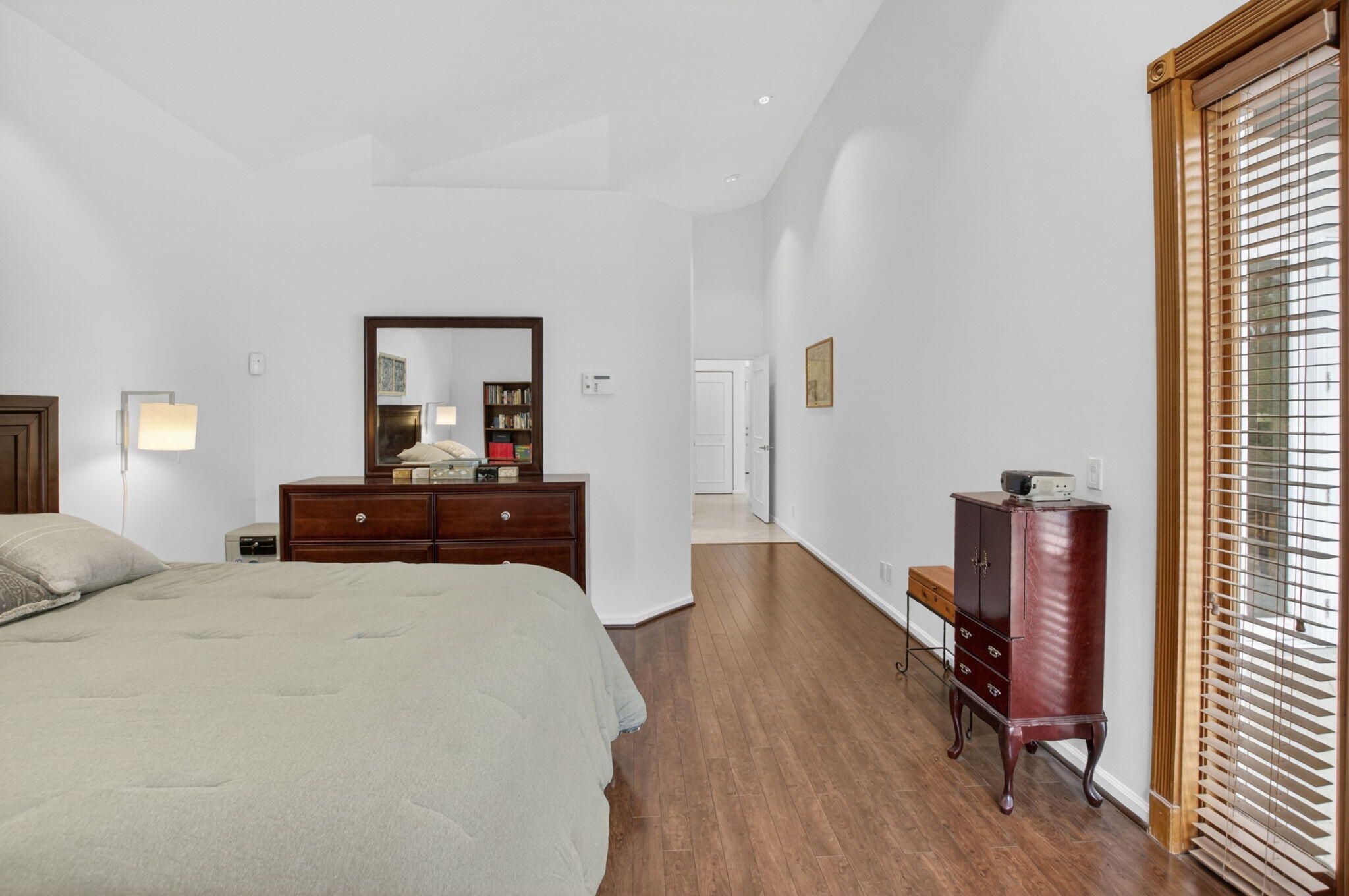 WHISPER TRACE - Residential