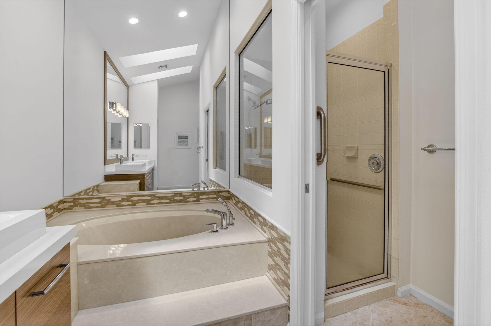 WHISPER TRACE - Residential