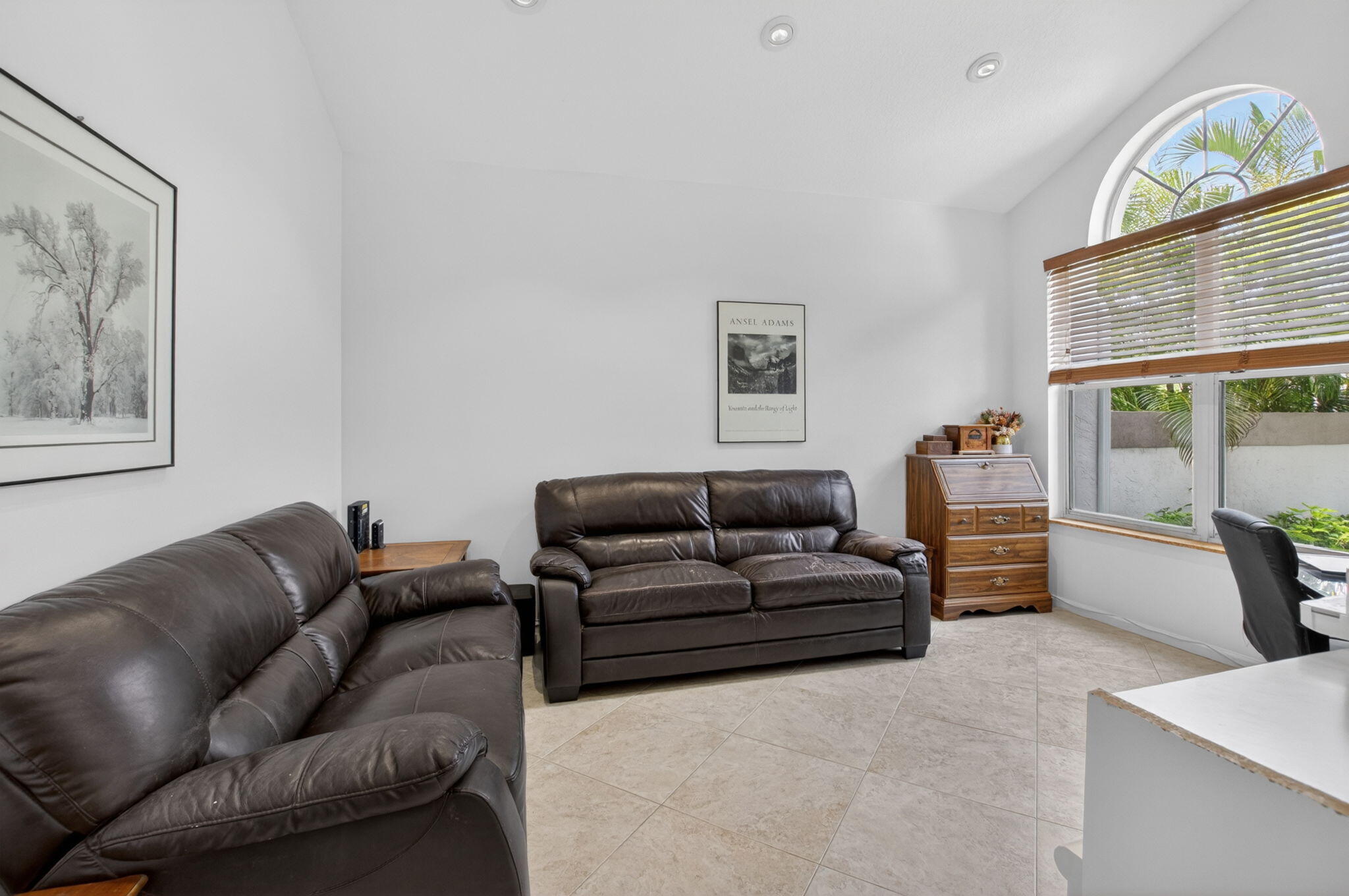 WHISPER TRACE - Residential