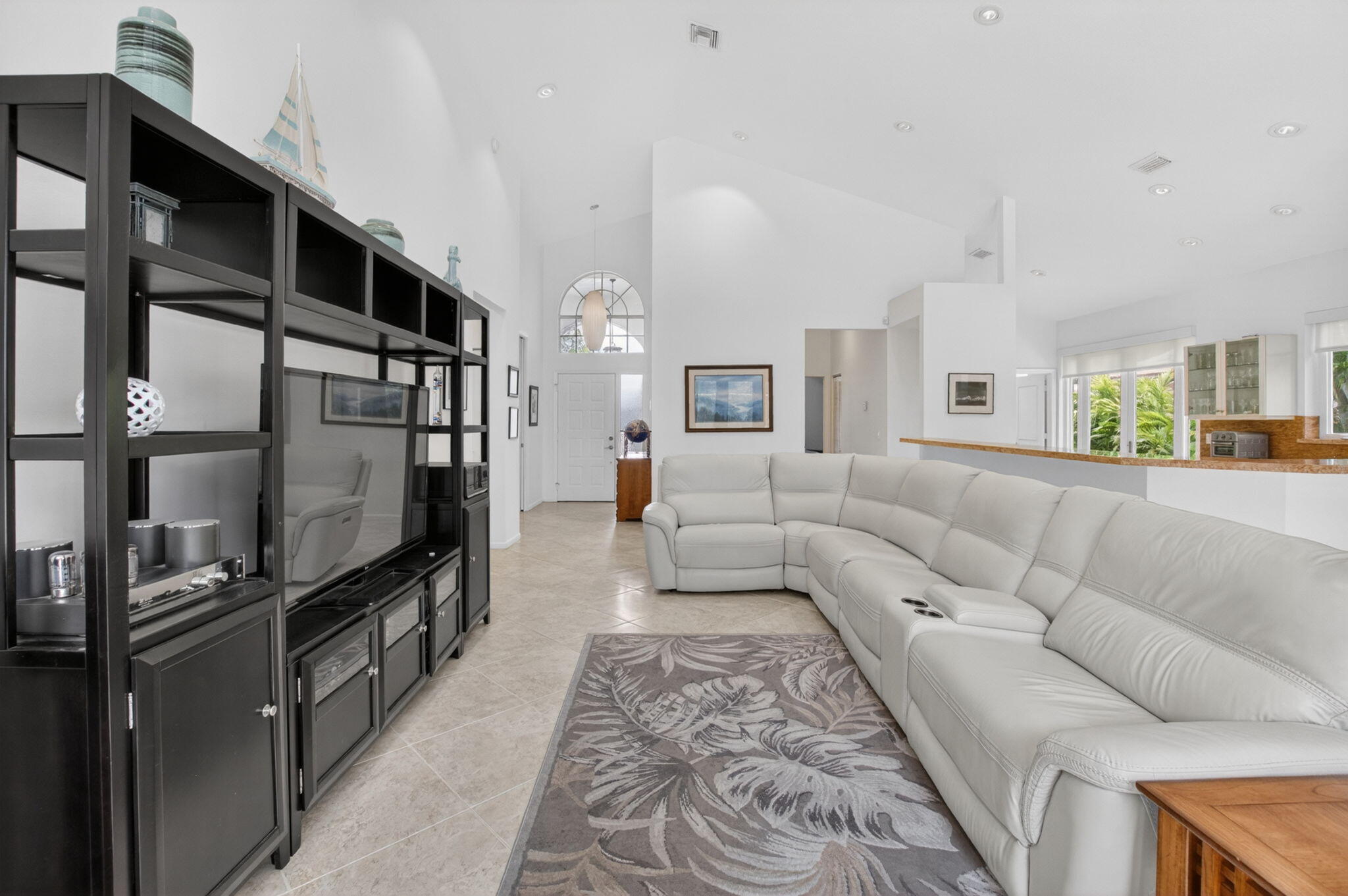 WHISPER TRACE - Residential