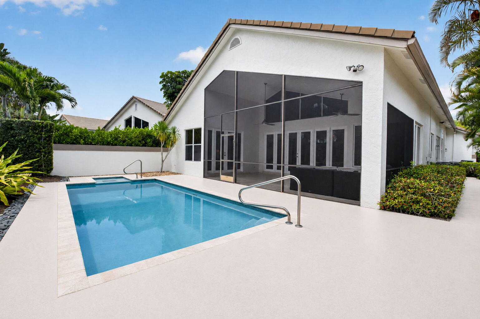 WHISPER TRACE - Residential