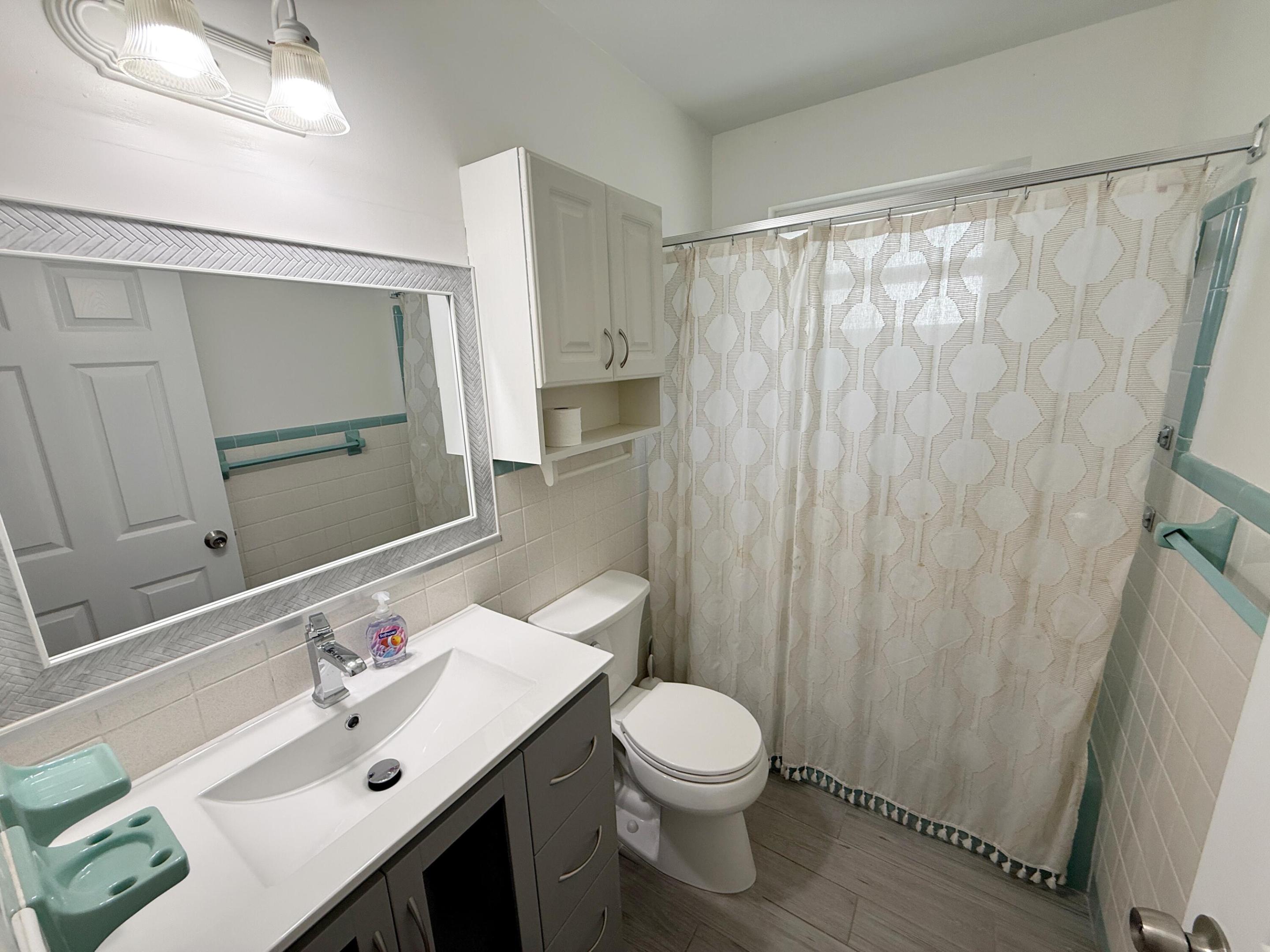 RIDGEWOOD HOMES - Residential Lease