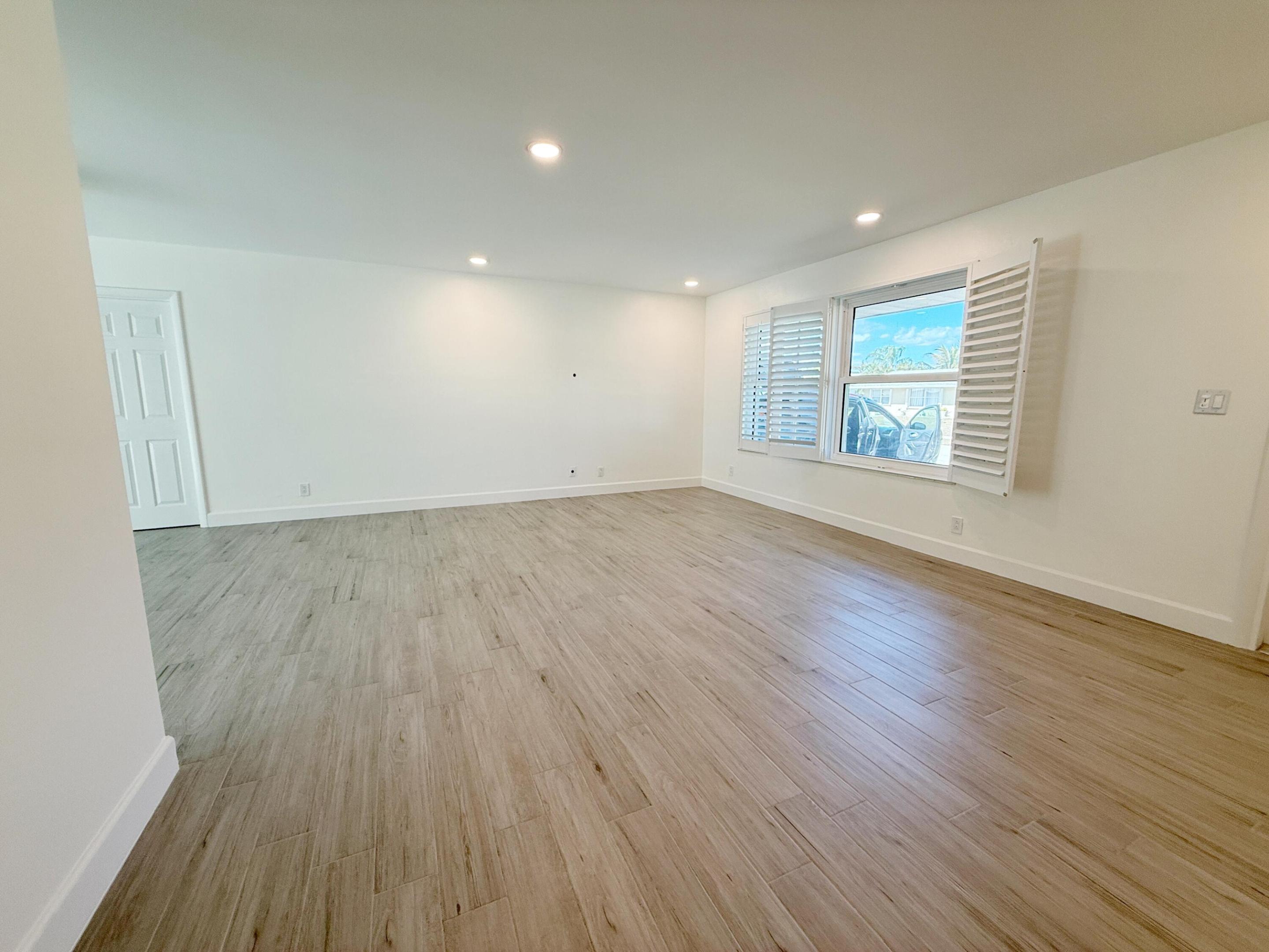 RIDGEWOOD HOMES - Residential Lease