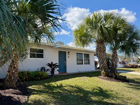 16 Ridgewood Circle Tequesta FL 33469