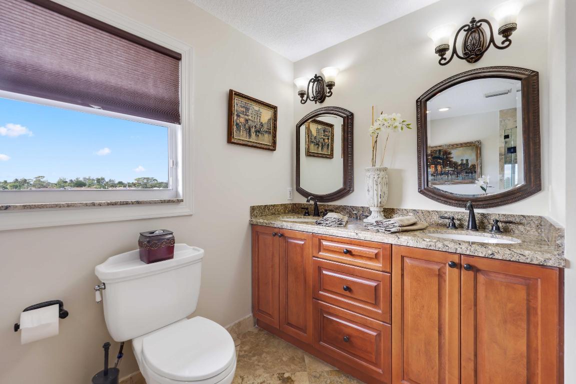 LAKE OSBORNE - Residential