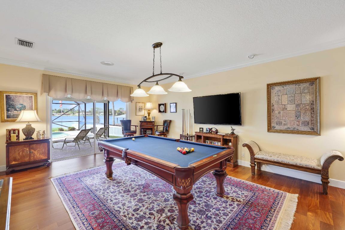 LAKE OSBORNE - Residential