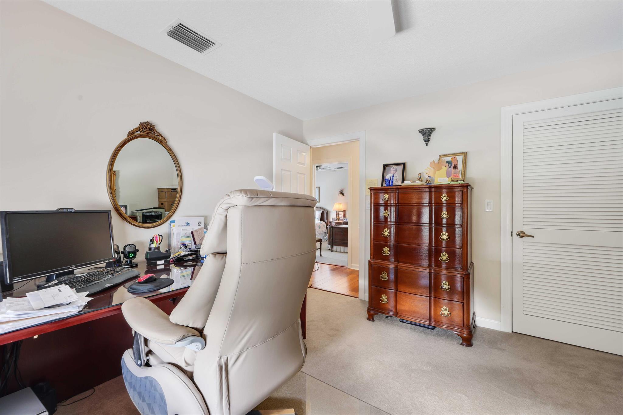 LAKE OSBORNE - Residential