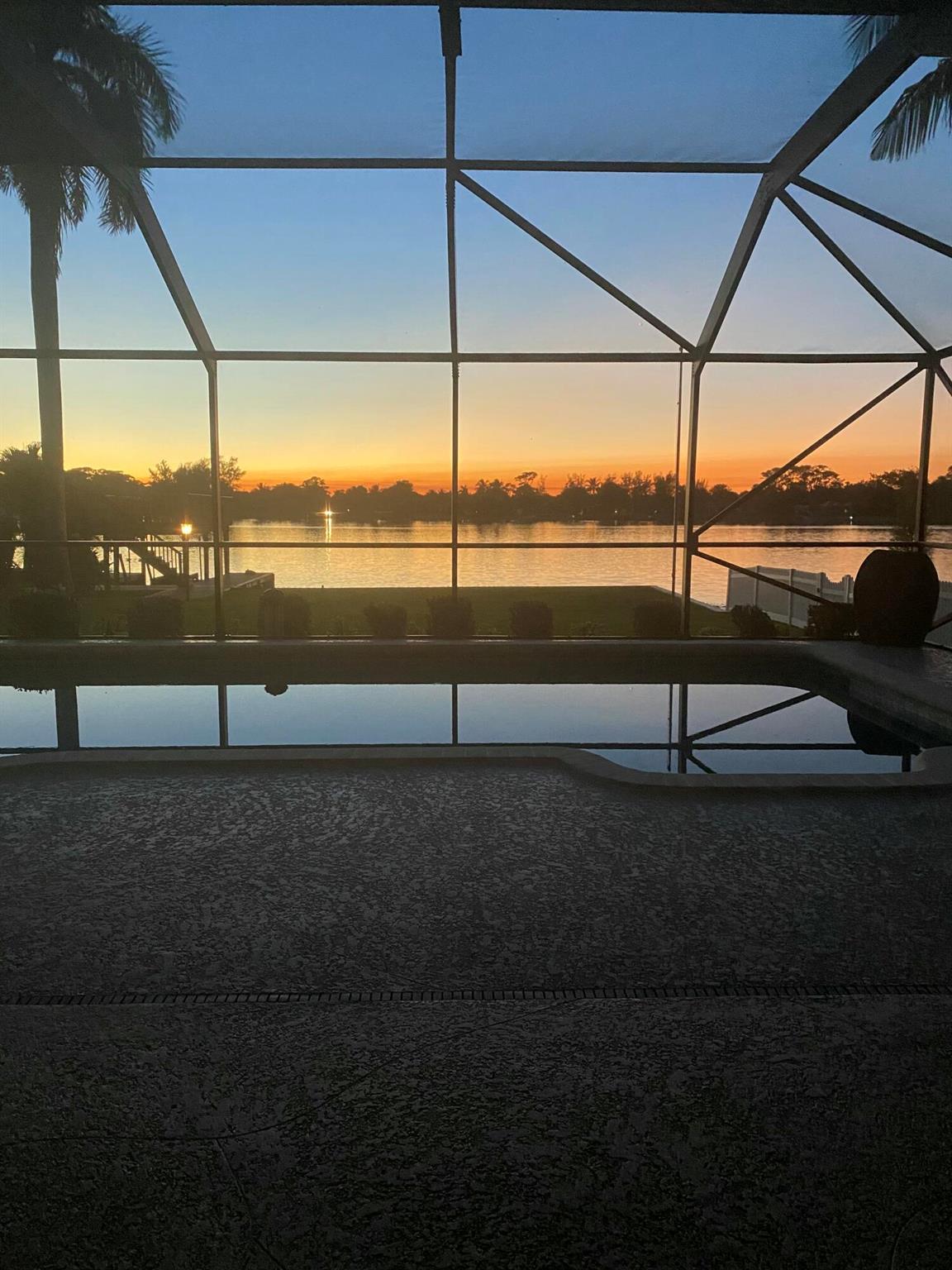 LAKE OSBORNE - Residential