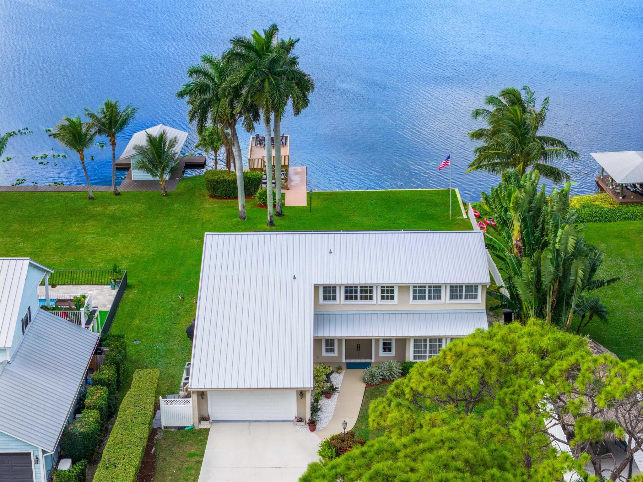 LAKE OSBORNE - Residential