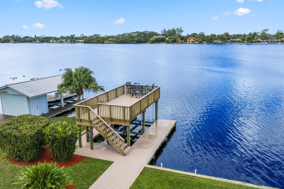 LAKE OSBORNE - Residential