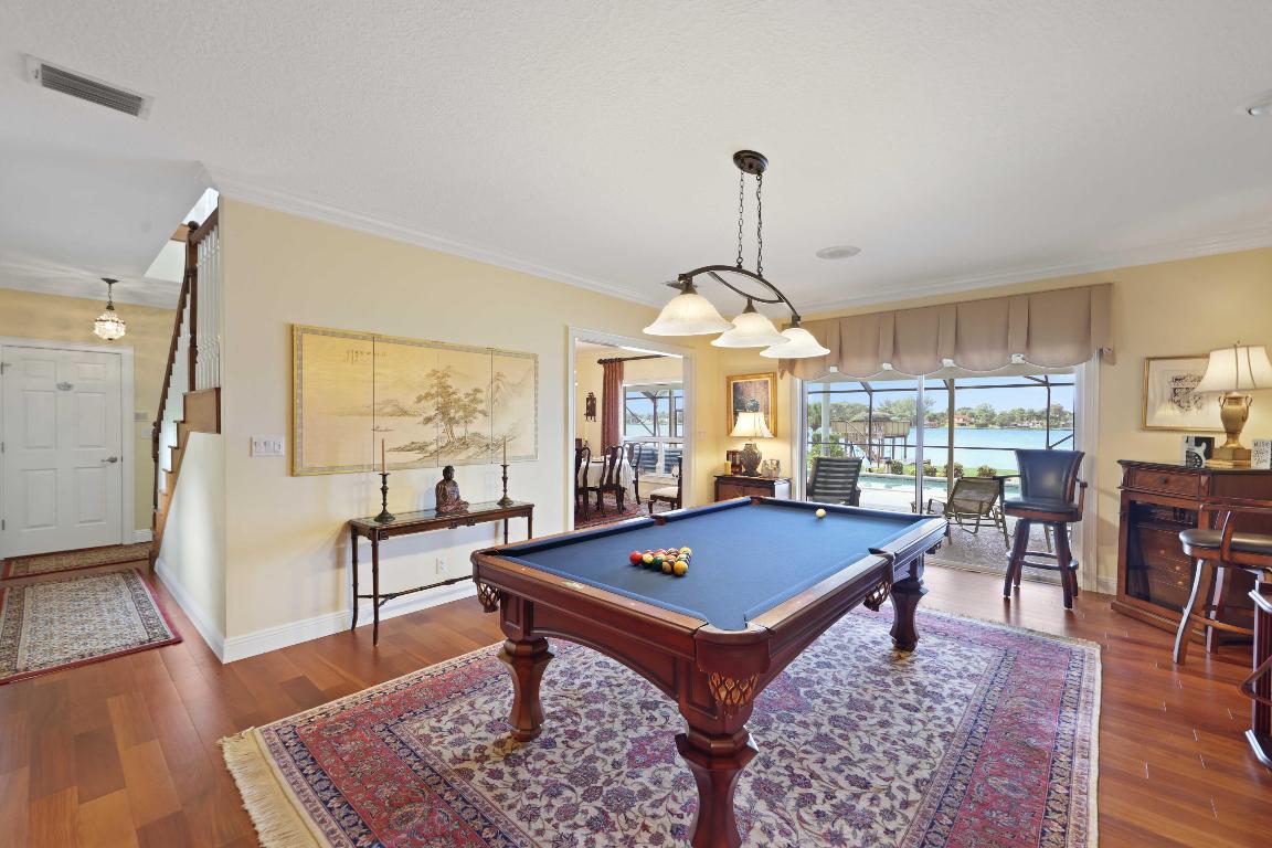 LAKE OSBORNE - Residential