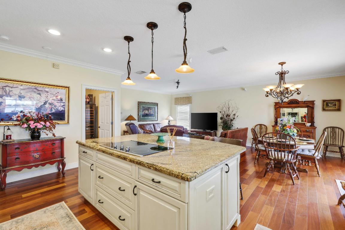 LAKE OSBORNE - Residential